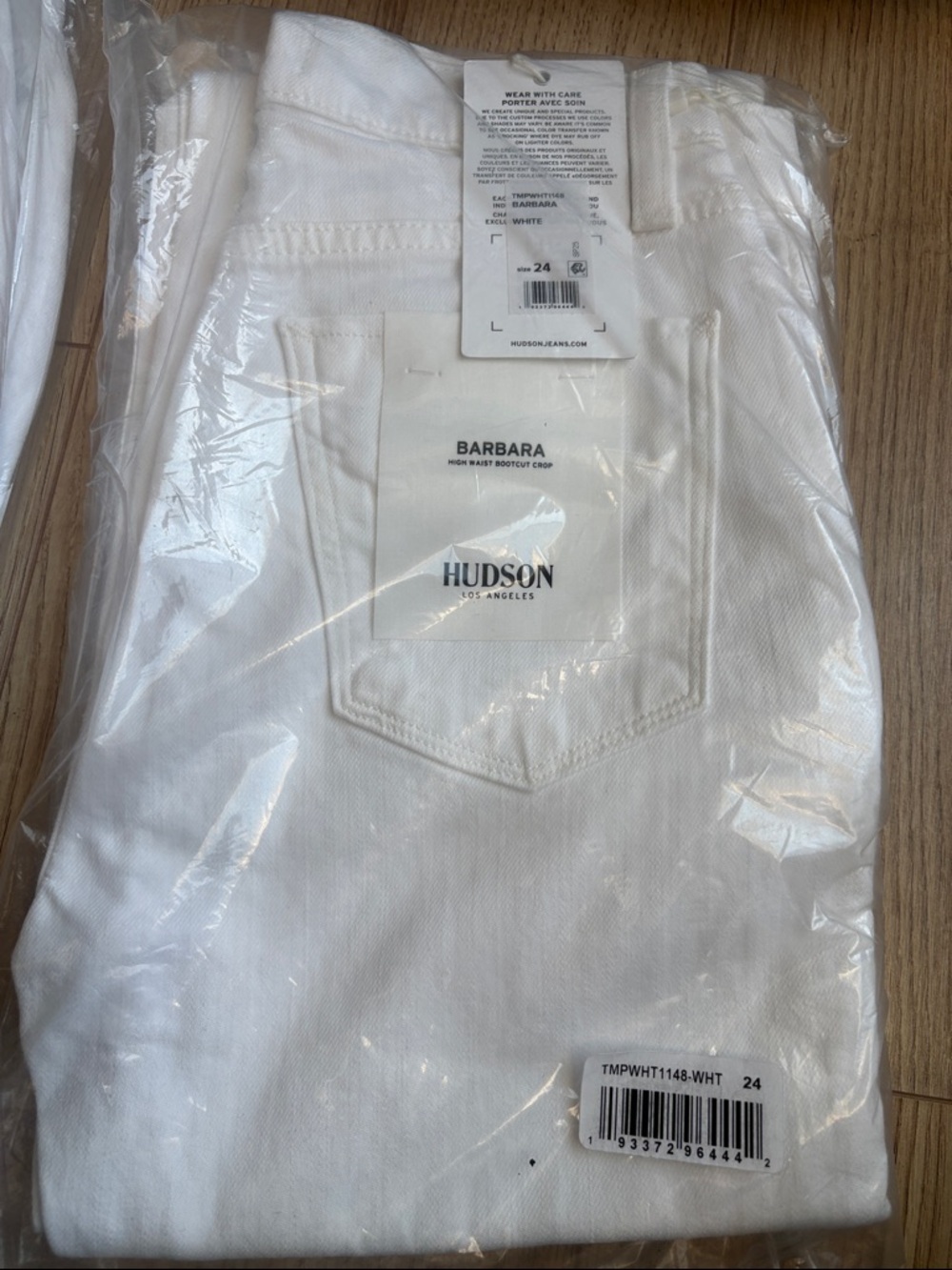 Classic White Women's Flare Jeans - Picture 7 of 7